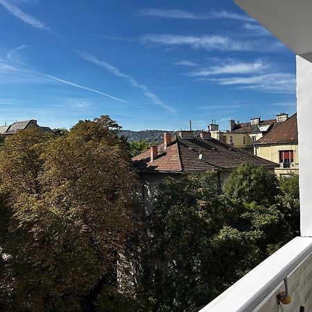 Elegant Escape By Buda Castle For Pleasure Seekers Будапеща Екстериор снимка
